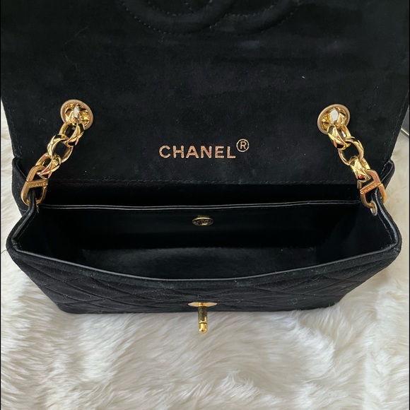 🚫SOLD🚫 Chanel Diana Limited Edition Classic Bijoux Chain matching card wallet - Picture 7 of 10